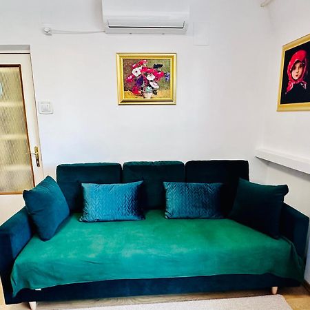 אלבה לוליה Studio Panoramic With Balcony And Parcul Unirii View מראה חיצוני תמונה